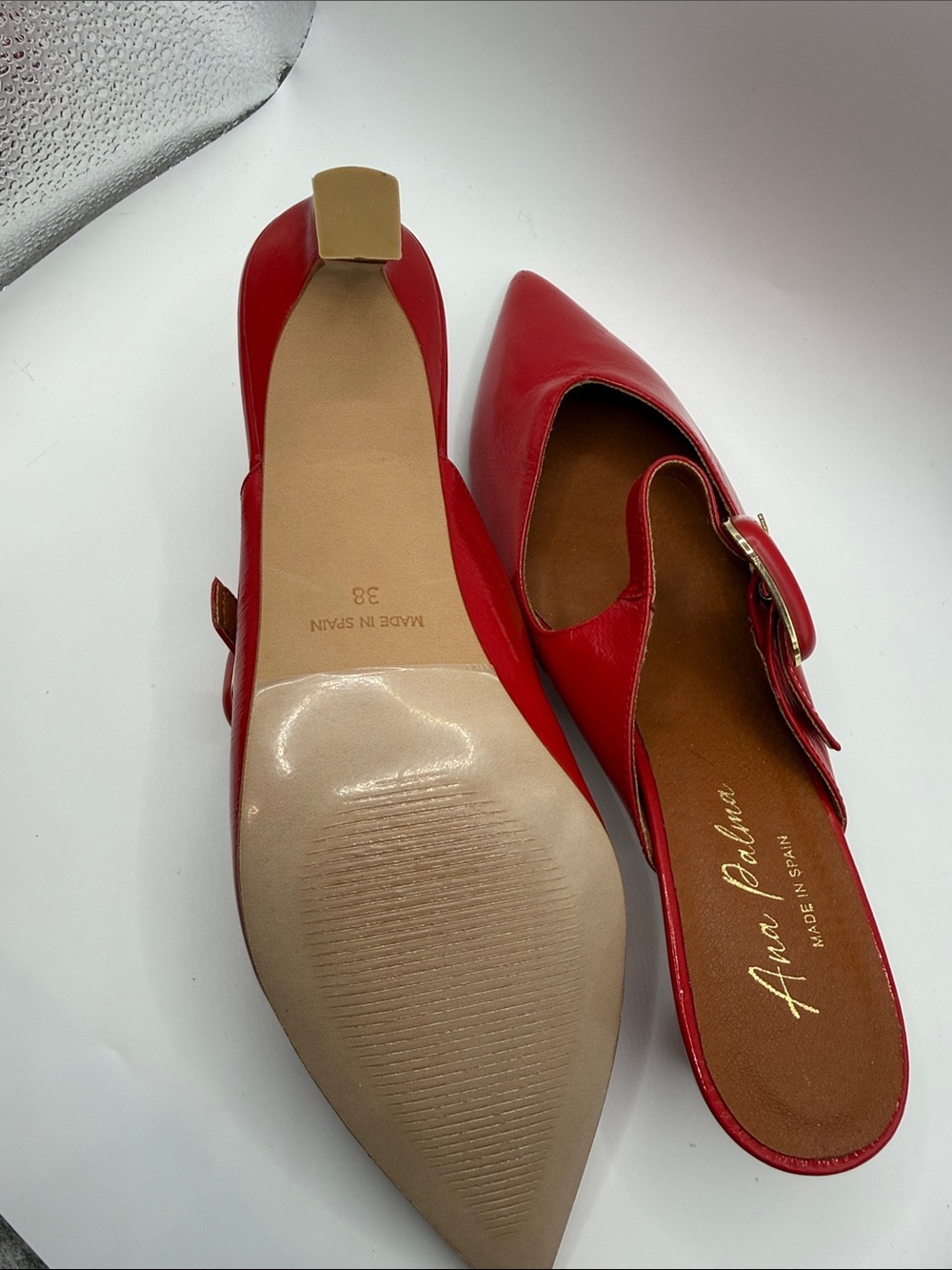 Pointed Red Leather Buckle Mules Ana Paloma - Picture 6 of 7